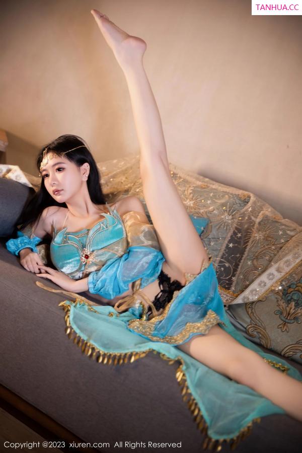   [XiuRen]高清写真图 2023.10.07 No.7469 幼幼 西域舞娘 美腿第45张图片